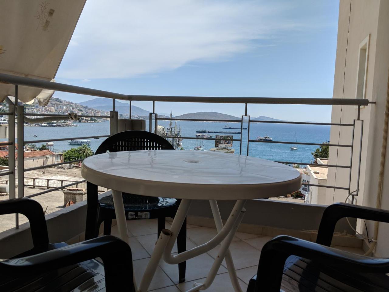 Seafront Apartment Sarande Exterior photo
